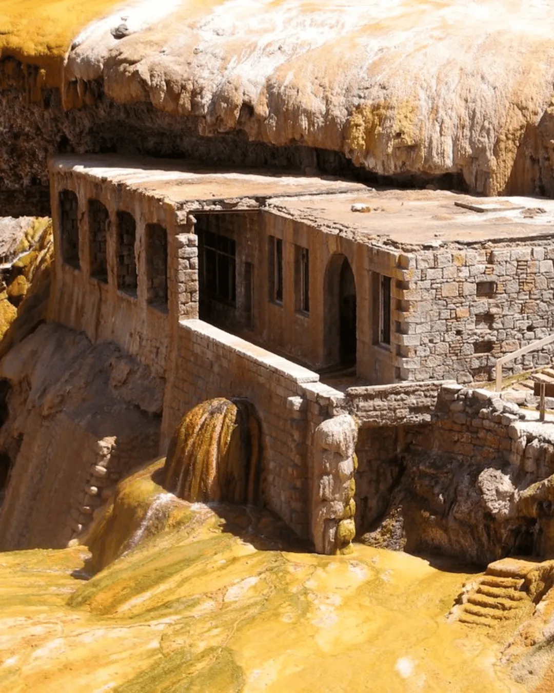 Puente del Inca por dentro